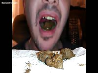 Bored and bizarre dude explores scat fetish for the first time and live streams eating his poop