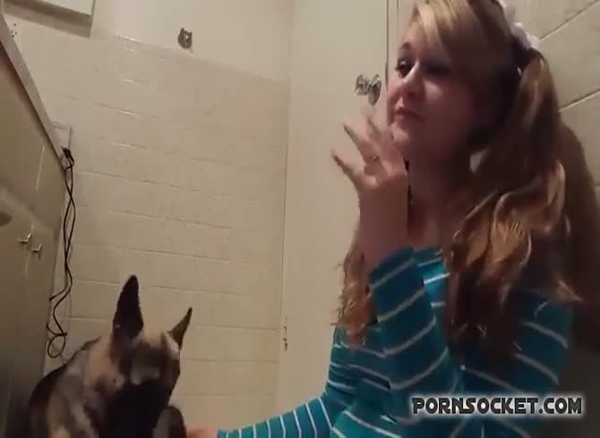 Women Having Sex With A Dog